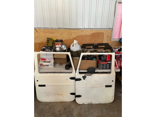 Toyota Land cruiser FJ 40 - автомобили, коли, обяви за нови и употребявани 14