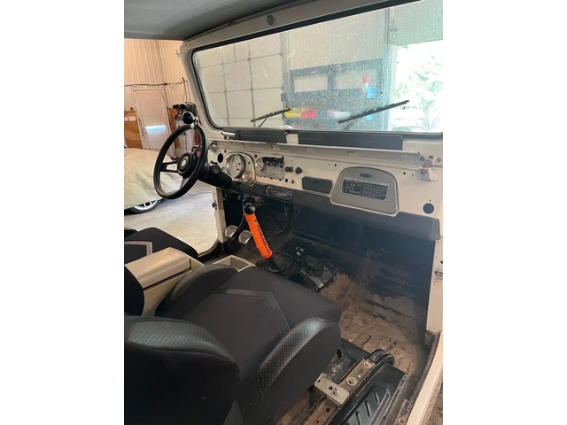 Toyota Land cruiser FJ 40 - автомобили, коли, обяви за нови и употребявани 6