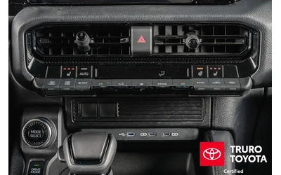 Toyota Land cruiser Хибрид - автомобили, коли, обяви за нови и употребявани 14
