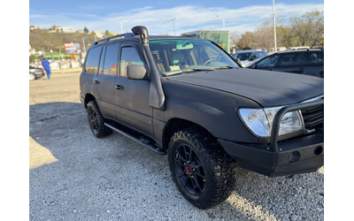 toyota-land-cruiser-j100 - 2