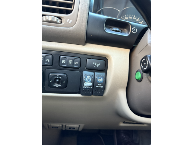 Toyota Land cruiser J100 - автомобили, коли, обяви за нови и употребявани 8