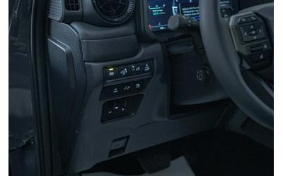 Toyota Land Cruiser J250/i-Force MAX/4WD/Обдухване/Lane Assist/Virtual/Шибедах - автомобили, коли, обяви за нови и употребявани 8