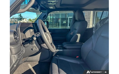 Toyota Land cruiser Land Cruiser Premium Package 4x4 - автомобили, коли, обяви за нови и употребявани 11
