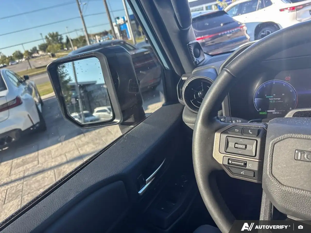 Toyota Land cruiser Land Cruiser Premium Package 4x4 - автомобили, коли, обяви за нови и употребявани 15