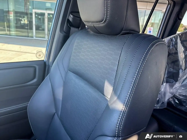 Toyota Land cruiser Land Cruiser Premium Package 4x4 - автомобили, коли, обяви за нови и употребявани 18