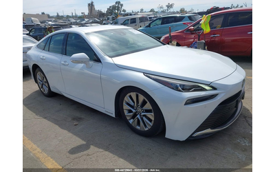 toyota-mirai-electric-rear-wheel-drive - 0