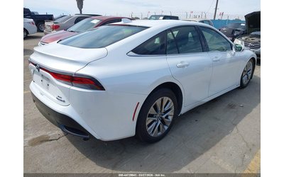 toyota-mirai-electric-rear-wheel-drive - 3