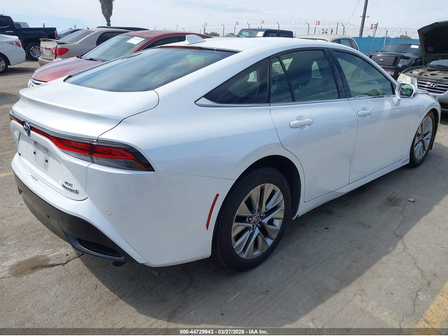 Toyota Mirai ELECTRIC Rear Wheel Drive - автомобили, коли, обяви за нови и употребявани 3