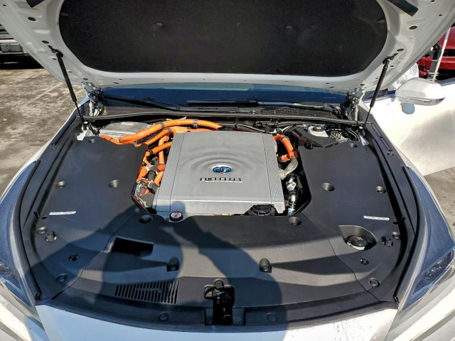 Toyota Mirai U Rear-wheel drive - автомобили, коли, обяви за нови и употребявани 10