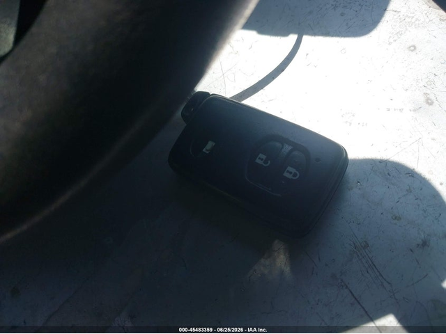 Toyota Prius 1.8L I-4 DOHC, VVT, 98HP Front Wheel Drive - автомобили, коли, обяви за нови и употребявани 10