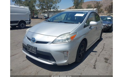 toyota-prius-1-8l-i-4-dohc-vvt-98hp-front-wheel-drive - 1