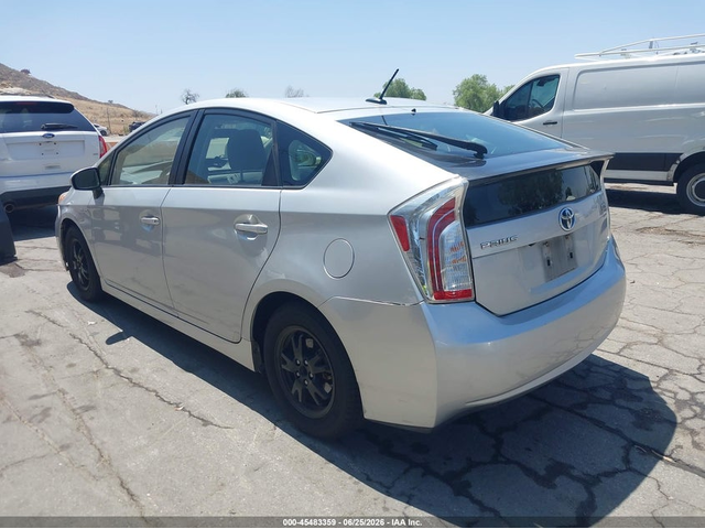 Toyota Prius 1.8L I-4 DOHC, VVT, 98HP Front Wheel Drive - автомобили, коли, обяви за нови и употребявани 2