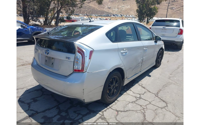 toyota-prius-1-8l-i-4-dohc-vvt-98hp-front-wheel-drive - 3