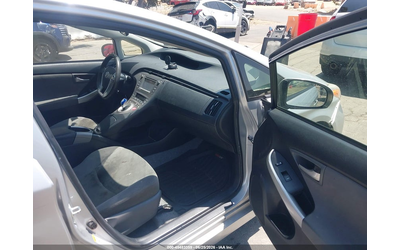 toyota-prius-1-8l-i-4-dohc-vvt-98hp-front-wheel-drive - 4