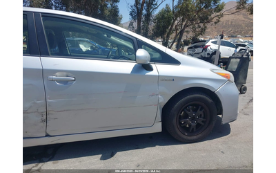 toyota-prius-1-8l-i-4-dohc-vvt-98hp-front-wheel-drive - 5