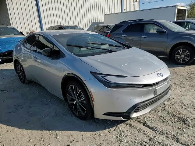 Toyota Prius 2.0L 4 Front Wheel Drive - автомобили, коли, обяви за нови и употребявани 0