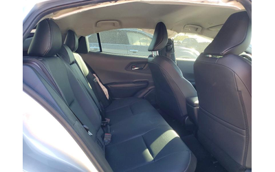 Toyota Prius 2.0L 4 Front Wheel Drive - автомобили, коли, обяви за нови и употребявани 10