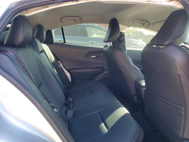 Toyota Prius 2.0L 4 Front Wheel Drive - автомобили, коли, обяви за нови и употребявани 10