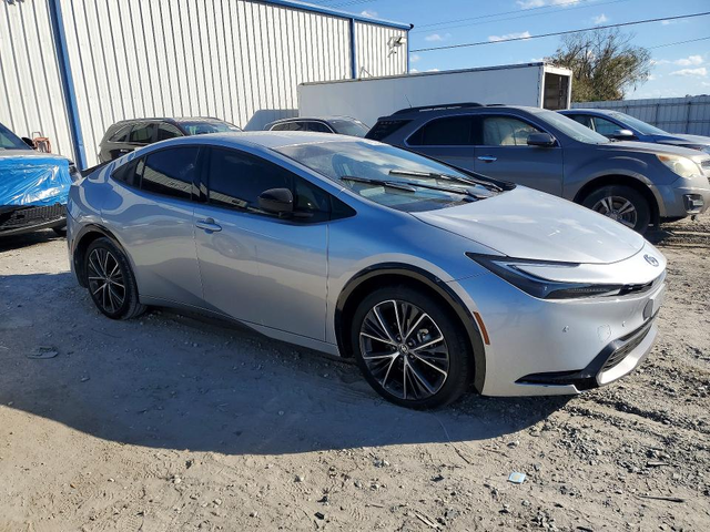 Toyota Prius 2.0L 4 Front Wheel Drive - автомобили, коли, обяви за нови и употребявани 4