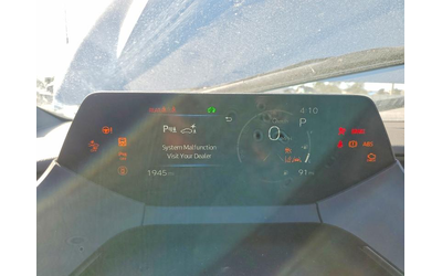 Toyota Prius 2.0L 4 Front Wheel Drive - автомобили, коли, обяви за нови и употребявани 9