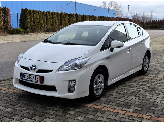Toyota Prius 1.8Hybrid/136/e-CVT - автомобили, коли, обяви за нови и употребявани 0