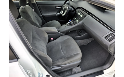 Toyota Prius 1.8Hybrid/136/e-CVT - автомобили, коли, обяви за нови и употребявани 10