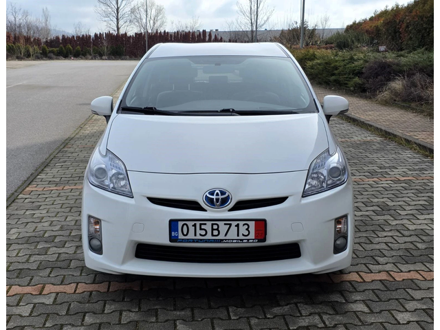 Toyota Prius 1.8Hybrid/136/e-CVT - автомобили, коли, обяви за нови и употребявани 1