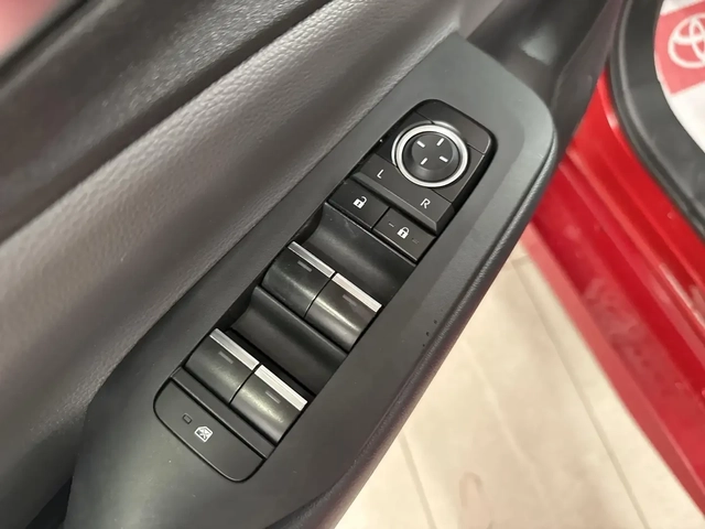 Toyota Prius XLE hatchback - автомобили, коли, обяви за нови и употребявани 16