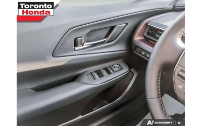 Toyota Prius XSE 13000КМ, ЦЕНА ДО БГ - автомобили, коли, обяви за нови и употребявани 12