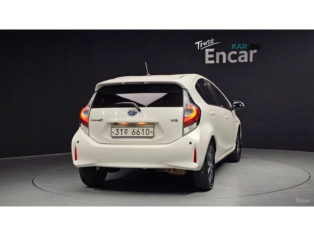 Toyota Prius С 1.5* КОЖА* ПОДГРЕВ* НАВИ - автомобили, коли, обяви за нови и употребявани 3