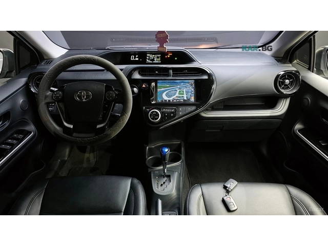 Toyota Prius С 1.5* КОЖА* ПОДГРЕВ* НАВИ - автомобили, коли, обяви за нови и употребявани 4