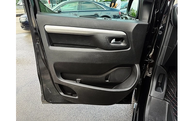 Toyota Proace 2.0D-4D L2 Lounge-Led-BIZNES-Head Up-Xenon- - автомобили, коли, обяви за нови и употребявани 7