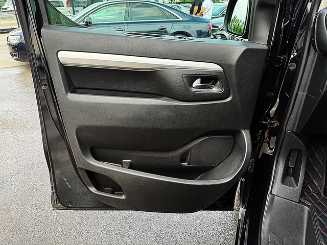 Toyota Proace 2.0D-4D L2 Lounge-Led-BIZNES-Head Up-Xenon- - автомобили, коли, обяви за нови и употребявани 7
