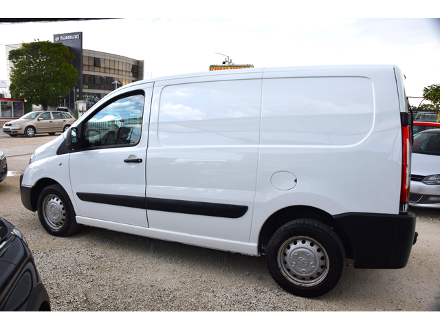 Toyota Proace City 1.6 HDI - автомобили, коли, обяви за нови и употребявани 3