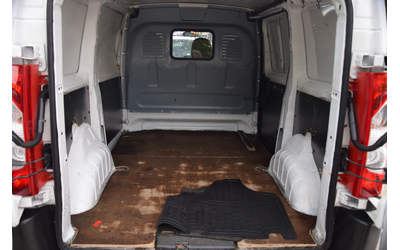 Toyota Proace City 1.6 HDI - автомобили, коли, обяви за нови и употребявани 9