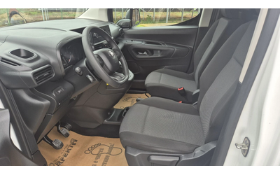 Toyota Proace City 1.5 диз. 76к.с. - автомобили, коли, обяви за нови и употребявани 11