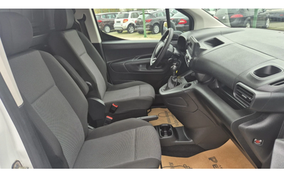 Toyota Proace City 1.5 диз. 76к.с. - автомобили, коли, обяви за нови и употребявани 12