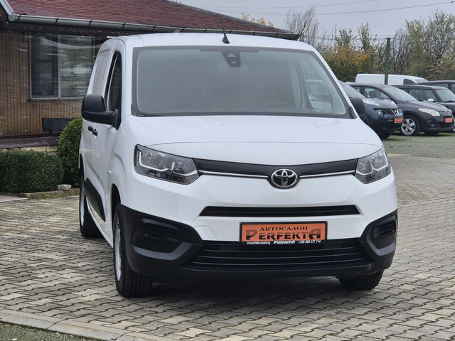 Toyota Proace City 1.5 диз. 76к.с. - автомобили, коли, обяви за нови и употребявани 3