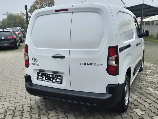 Toyota Proace City 1.5 диз. 76к.с. - автомобили, коли, обяви за нови и употребявани 7