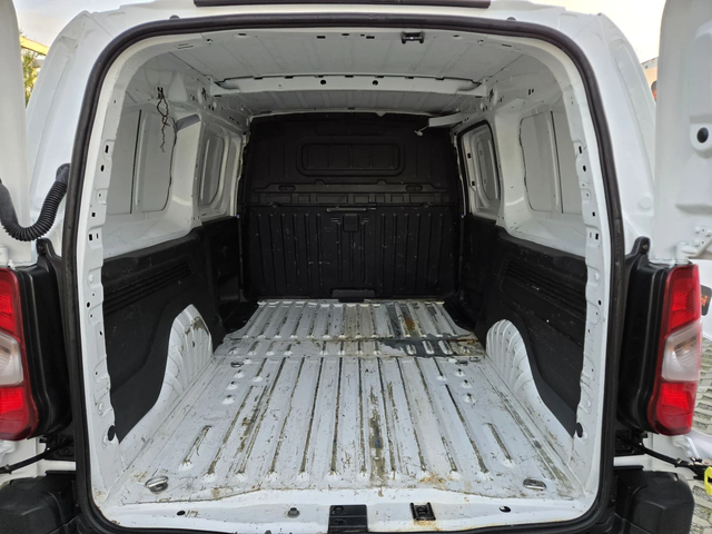 Toyota Proace City 1.5D-102KC= MAXI= 6CK= АВТОПИЛОТ= ДДС - автомобили, коли, обяви за нови и употребявани 8