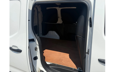 Toyota Proace City 1.5 D4D - автомобили, коли, обяви за нови и употребявани 12