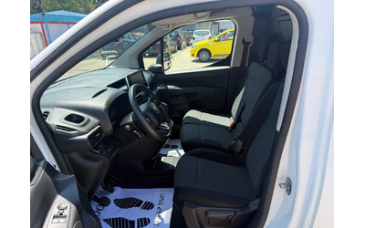 Toyota Proace City 1.5 D4D - автомобили, коли, обяви за нови и употребявани 8