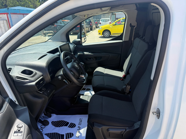 Toyota Proace City 1.5 D4D - автомобили, коли, обяви за нови и употребявани 8