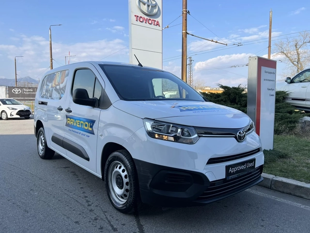 Toyota Proace City 1.2T L2 6MT - автомобили, коли, обяви за нови и употребявани 0