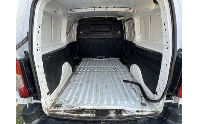Toyota Proace City 1.2T L2 6MT - автомобили, коли, обяви за нови и употребявани 10