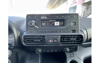 Toyota Proace City 1.2T L2 6MT - автомобили, коли, обяви за нови и употребявани 15