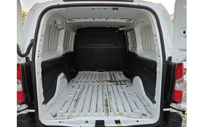 Toyota Proace City 1.5D-102KC= MAXI= 6CK= АВТОПИЛОТ= ДДС - автомобили, коли, обяви за нови и употребявани 8