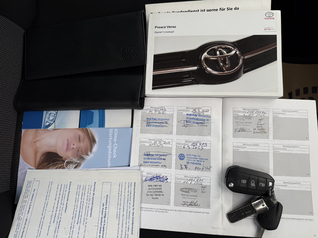 Toyota Proace City Verso 2.0 HDi 7+1 - автомобили, коли, обяви за нови и употребявани 15