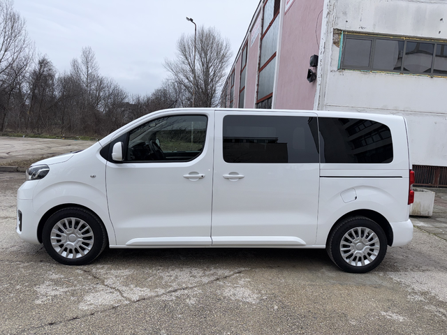 Toyota Proace City Verso 2.0 HDi 7+1 - автомобили, коли, обяви за нови и употребявани 1