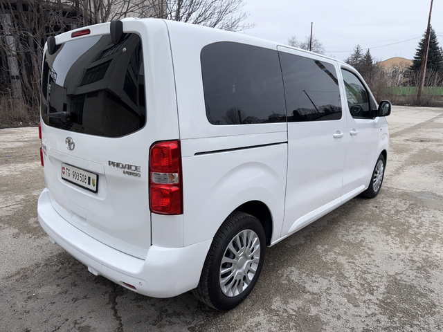 Toyota Proace City Verso 2.0 HDi 7+1 - автомобили, коли, обяви за нови и употребявани 3